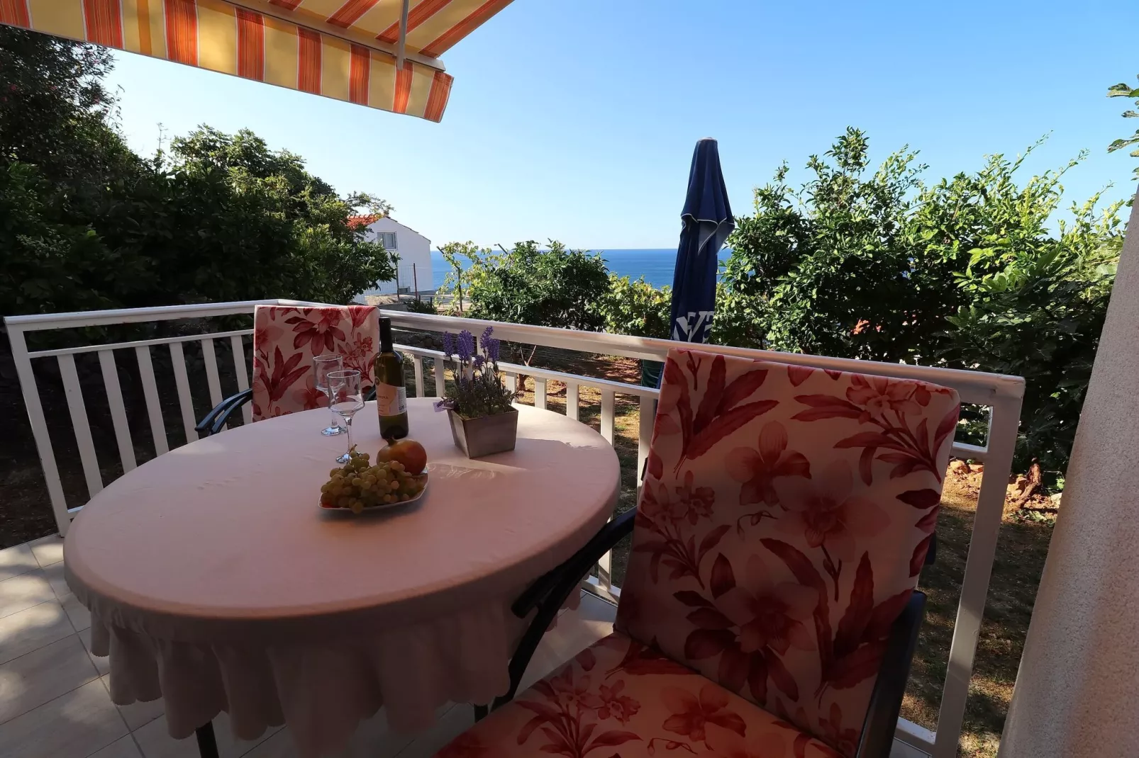 Seaside Apartments Hrkać - Studio Apartment with Terrace and Sea View 3-View