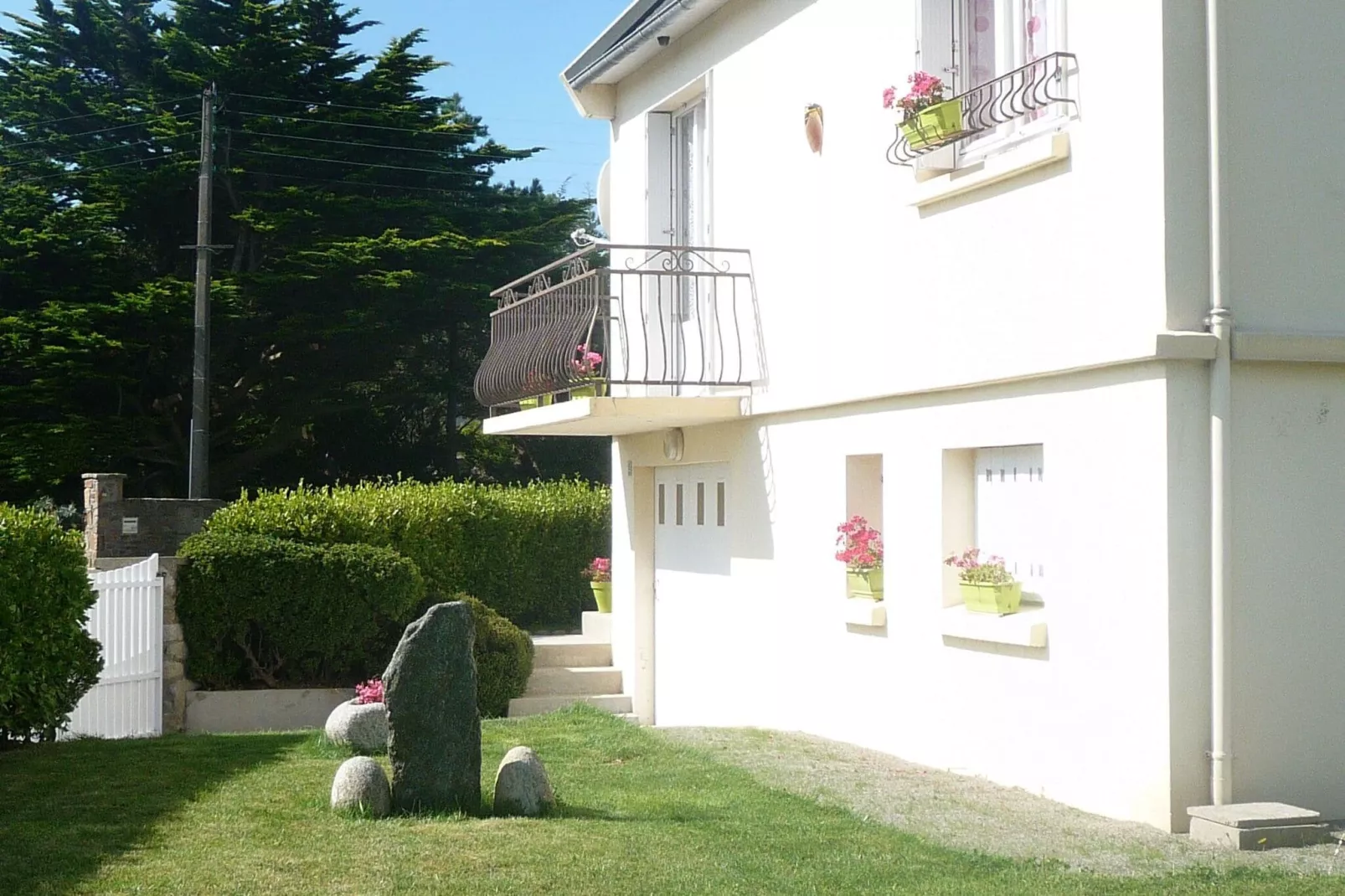 50m vom Sandstrand Ferienhaus Ploudalmézeau-Exterior summer