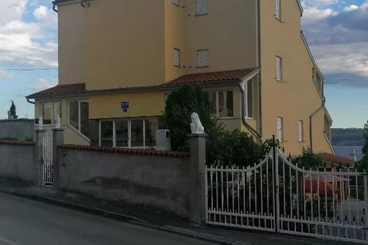 House Panorama - One Bedroom Apartment with Balcony and Sea View (Panoramahaus)-Outdoor