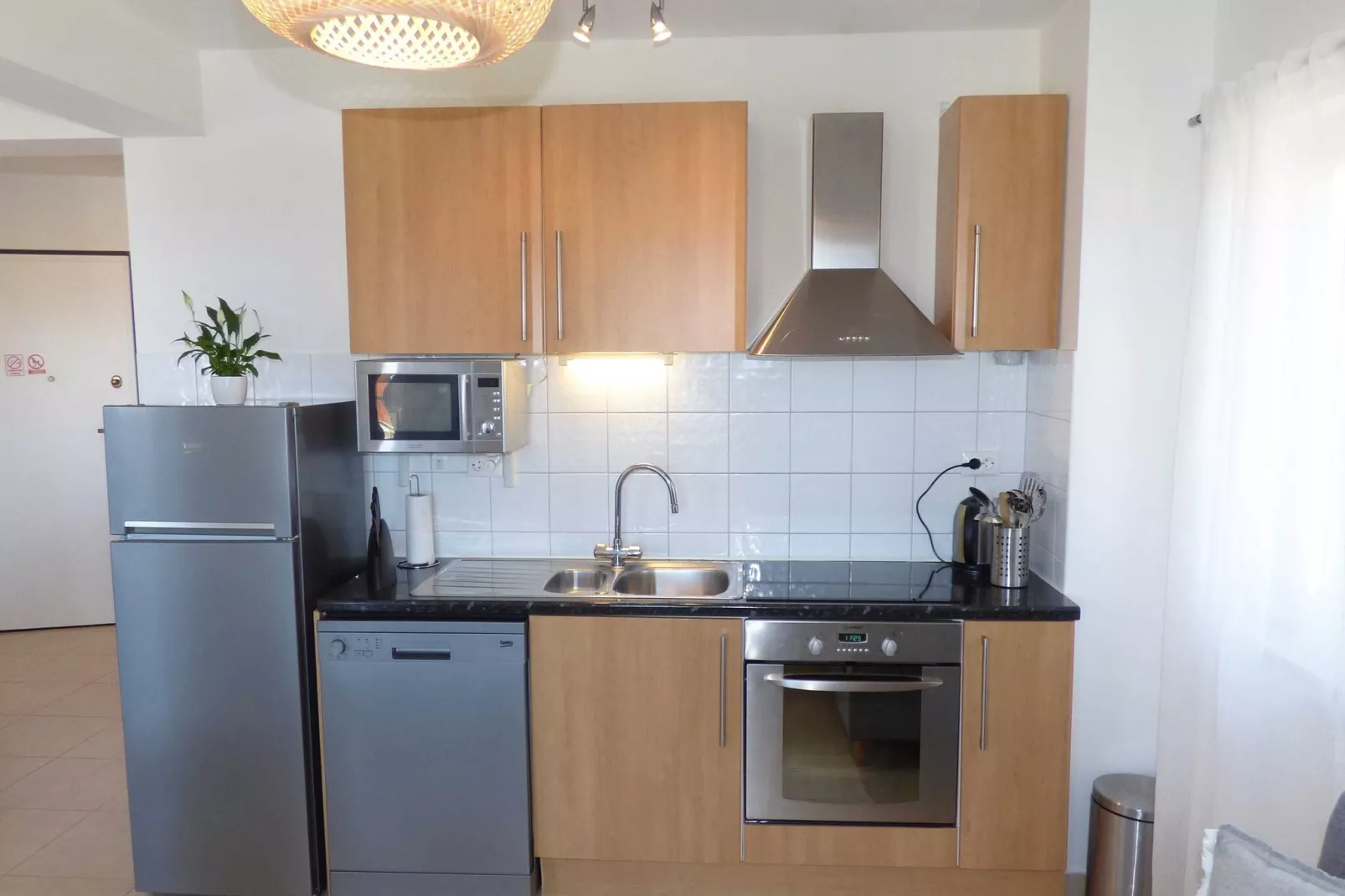 Apartment Sunflower -  Two bedroom apartment with Terrace and Sea View-Cuisine