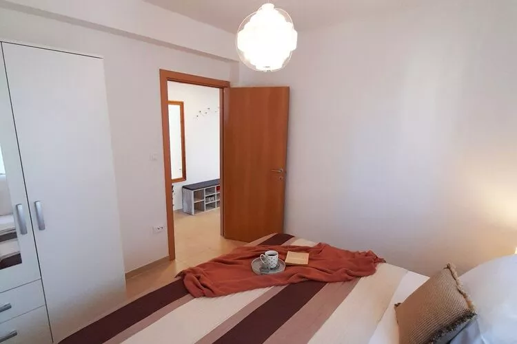 Apartment Sunflower -  Two bedroom apartment with Terrace and Sea View-Chambre