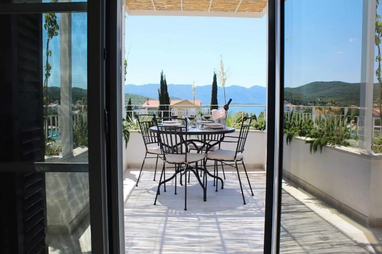 Villa Vera -Three Bedroom Villa with Swimming pool-Terrasse