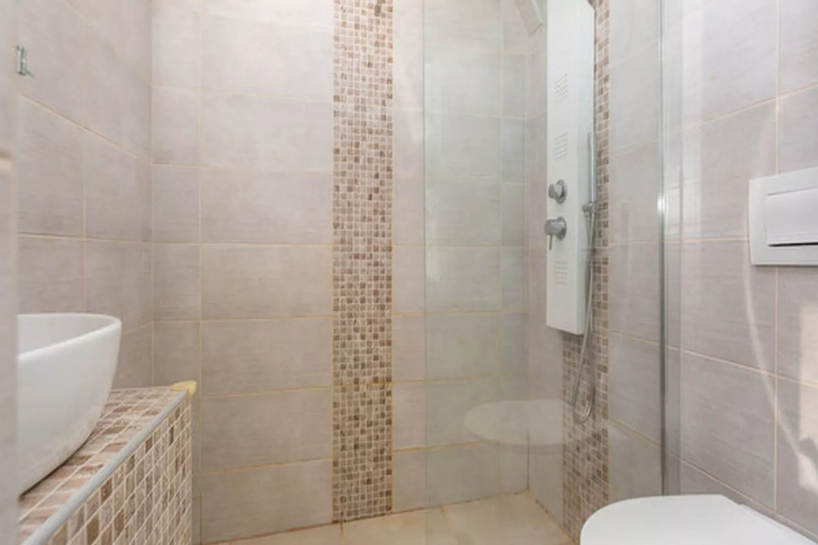 Apartment Brletic - Three Bedroom Apartment with Terrace-Bathroom
