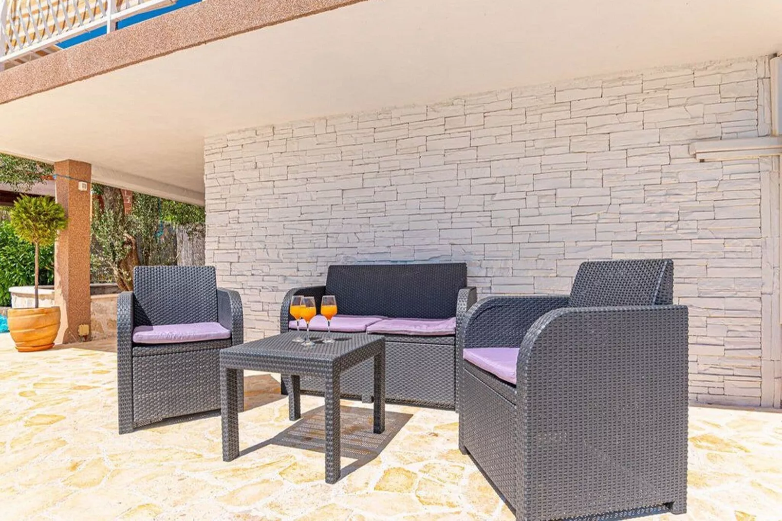 Apartment Niko - Two Bedroom Apartment with Swimming Pool-Outdoor