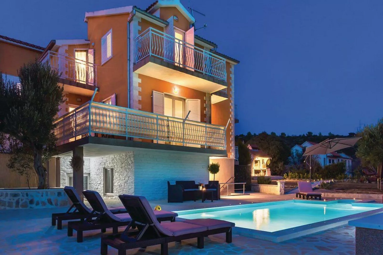 Apartment Niko - Two Bedroom Apartment with Swimming Pool-Outdoor