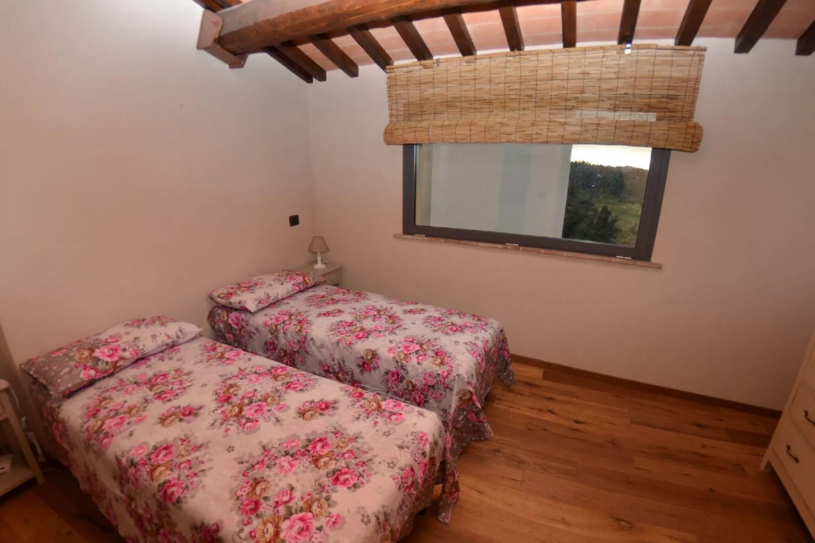 Al Colle Di Lari-Bedroom