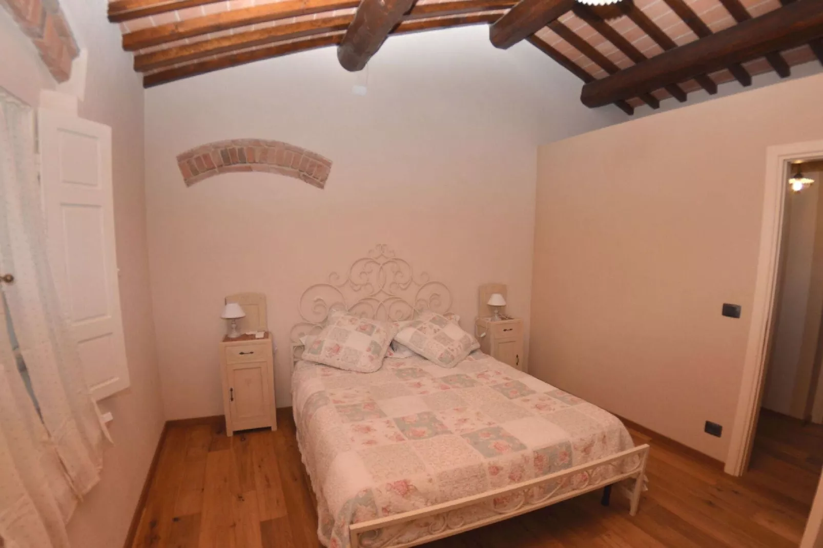 Al Colle Di Lari-Bedroom