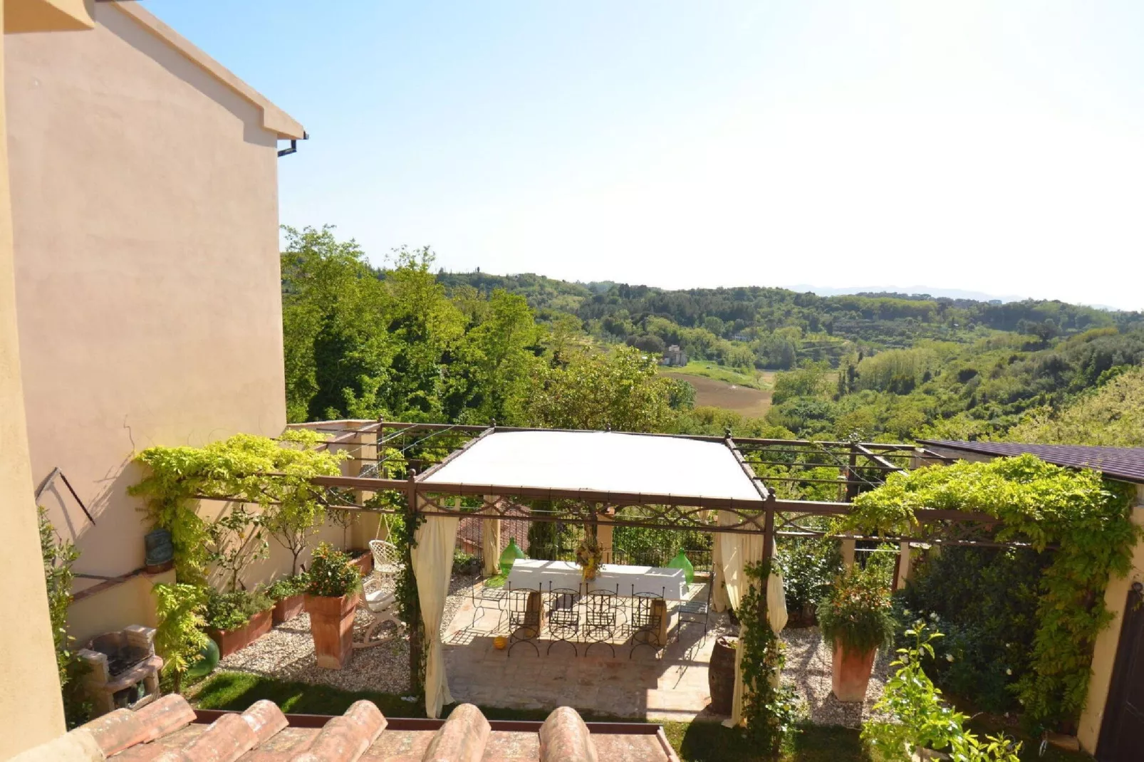 Al Colle Di Lari-View summer