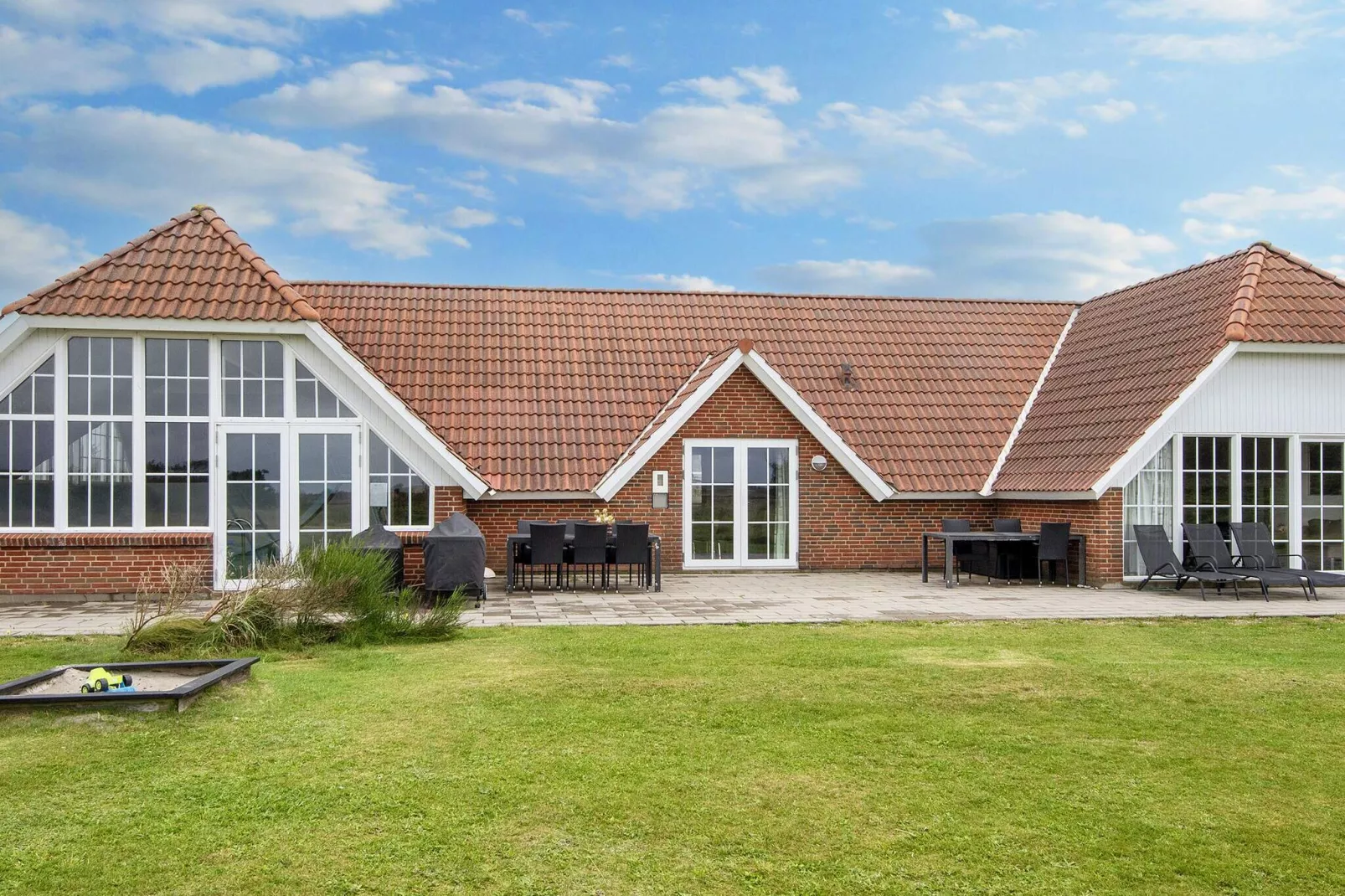 Luxus-Poolhaus am Meer -- By Traum Ferienwohnungen