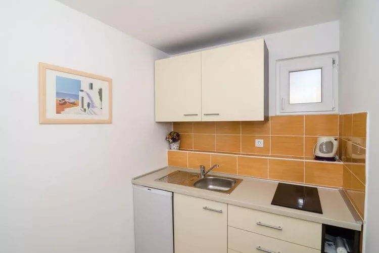 Villa Barbara - Comfort Studio with Terrace and Sea View (br. 1)-Kitchen