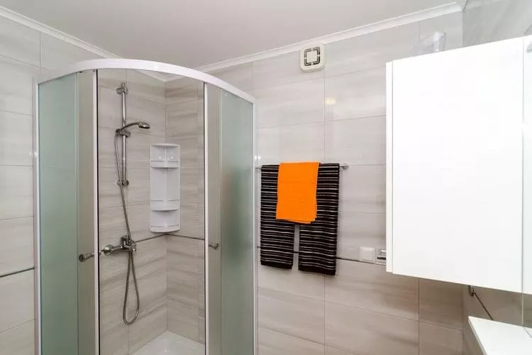 Villa Barbara - Comfort Studio with Terrace and Sea View (br. 1)-Bathroom