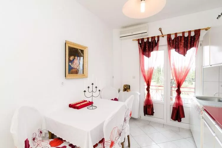 Apartments Villa Nikol - Standard Two Bedroom Apartment with Terrace (APT 5)