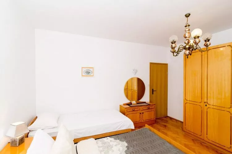 Apartments Villa Nikol - Standard Two Bedroom Apartment with Terrace (APT 5)-Schlafzimmer