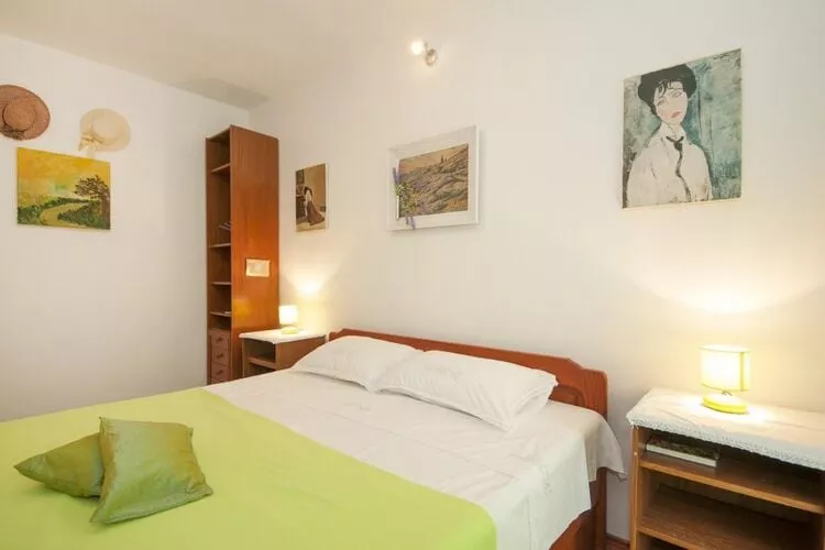 Apartments Kalajzic- Comfort Two Bedroom Apartment with Terrace(A1) (ST)-Chambre