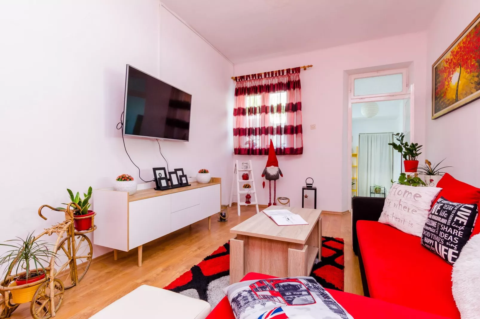 Holiday Home Lungo Mare - Three Bedroom Holiday Home with Terrace and Sea View-Living room