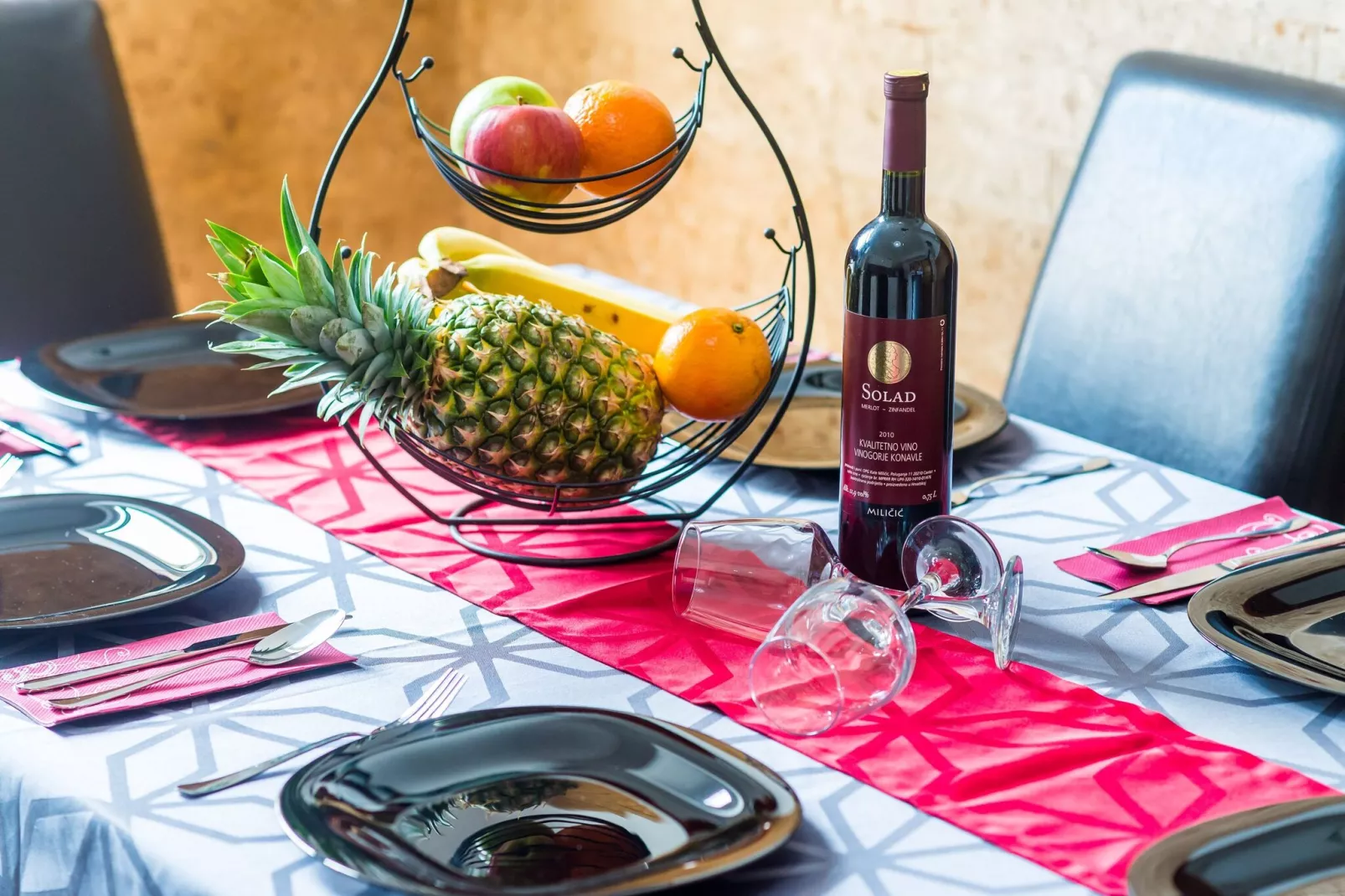 Holiday Home Lungo Mare - Three Bedroom Holiday Home with Terrace and Sea View-Dining room