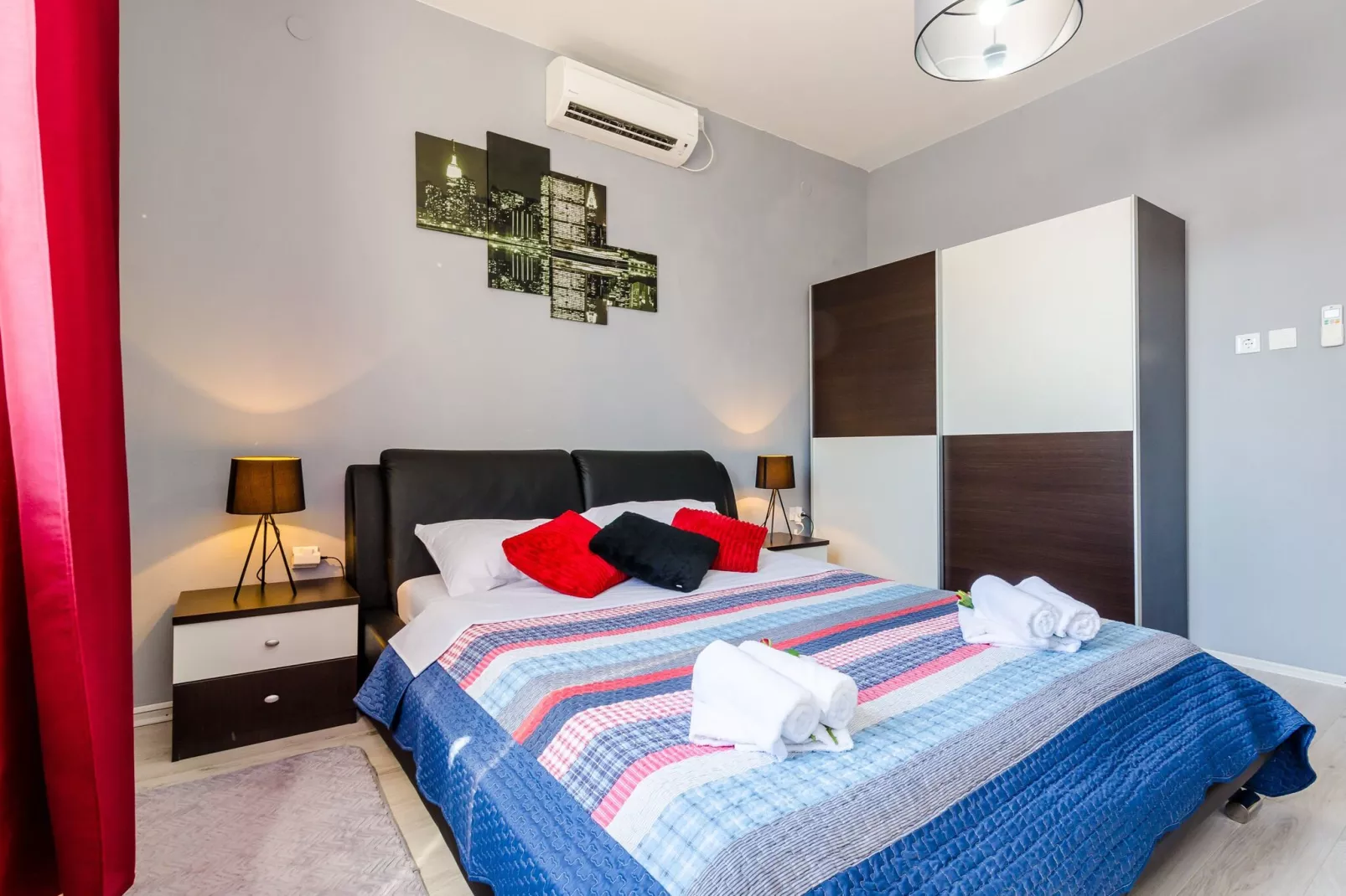 Holiday Home Lungo Mare - Three Bedroom Holiday Home with Terrace and Sea View-Bedroom
