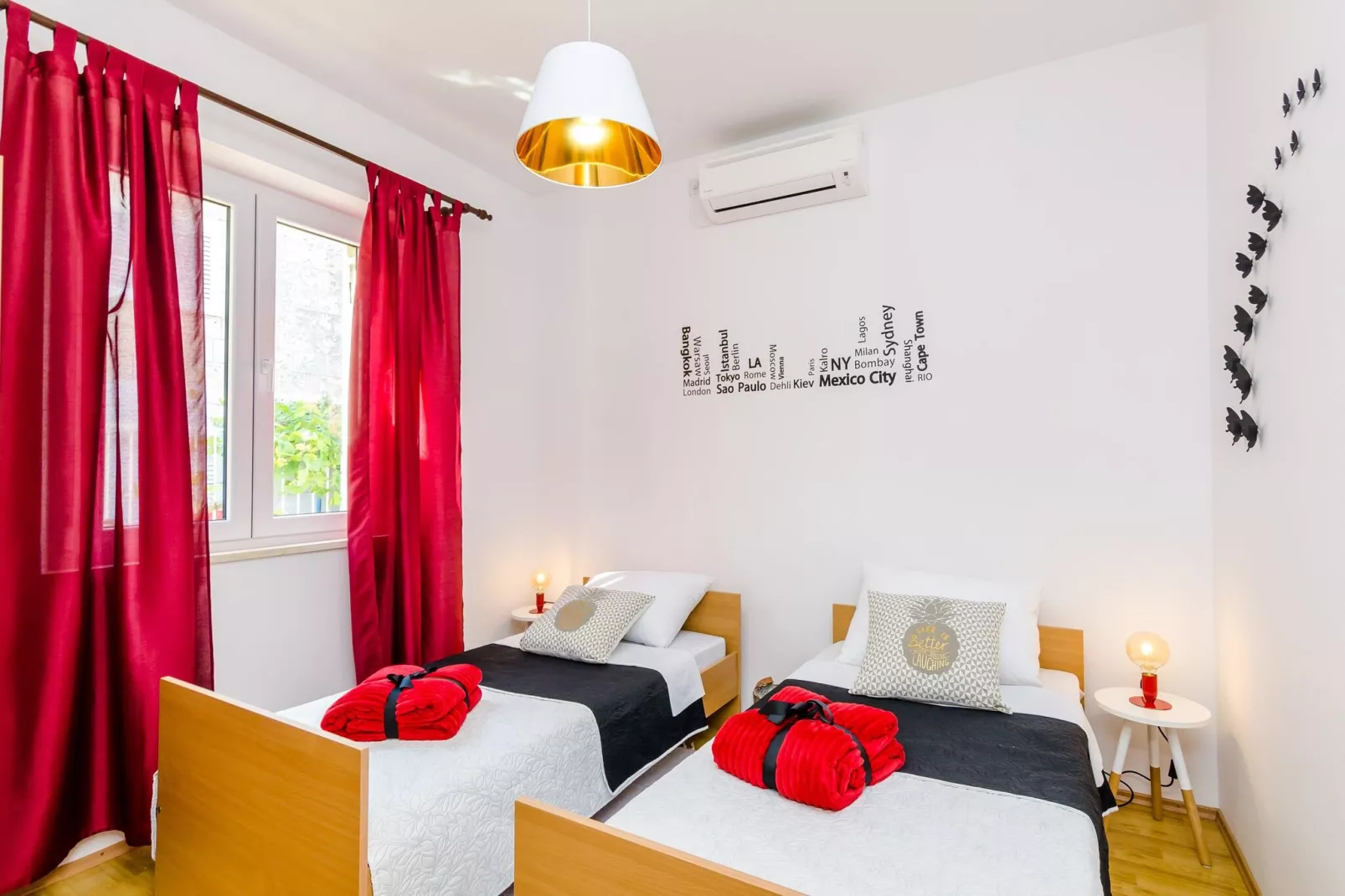 Holiday Home Lungo Mare - Three Bedroom Holiday Home with Terrace and Sea View-Bedroom