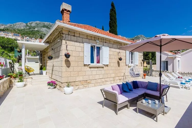 Holiday Home Lungo Mare - Three Bedroom Holiday Home with Terrace and Sea View-Outdoor