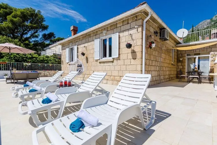 Holiday Home Lungo Mare - Three Bedroom Holiday Home with Terrace and Sea View-Outdoor