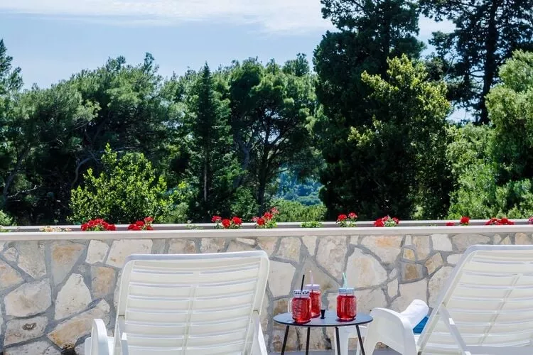 Holiday Home Lungo Mare - Three Bedroom Holiday Home with Terrace and Sea View-Outdoor