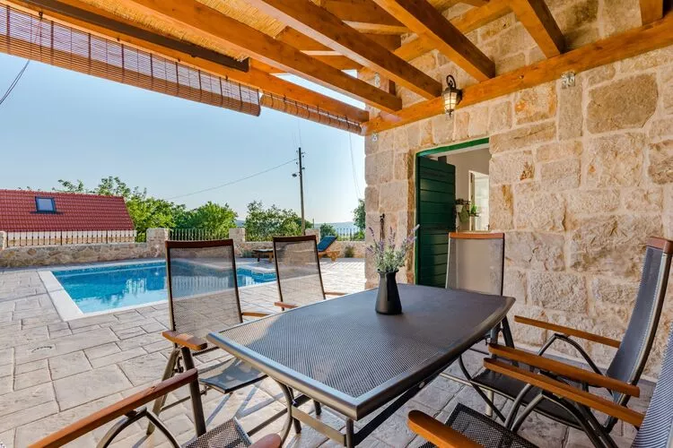Holiday Home Rustic - Two Bedroom Holiday Home with Private Pool-Terrace