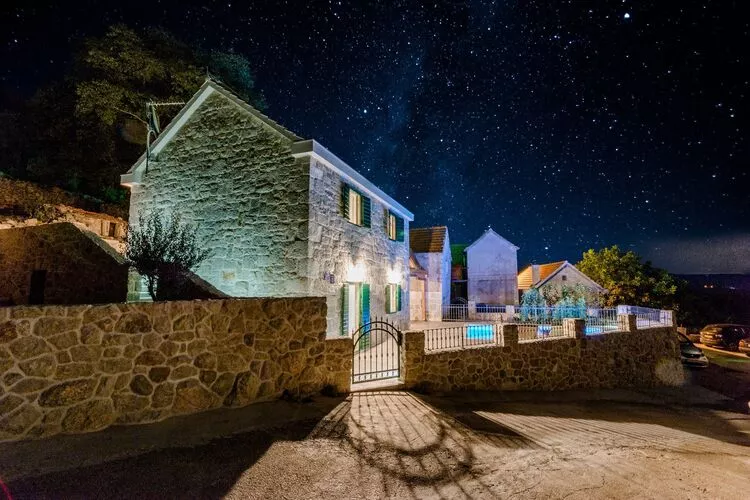 Holiday Home Rustic - Two Bedroom Holiday Home with Private Pool-Outdoor
