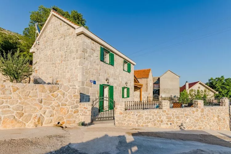 Holiday Home Rustic - Two Bedroom Holiday Home with Private Pool-Outdoor