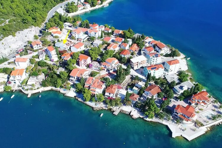 Apartments Mediterranean House - Two Bedroom Apartment with Terrace and Sea View-Vue