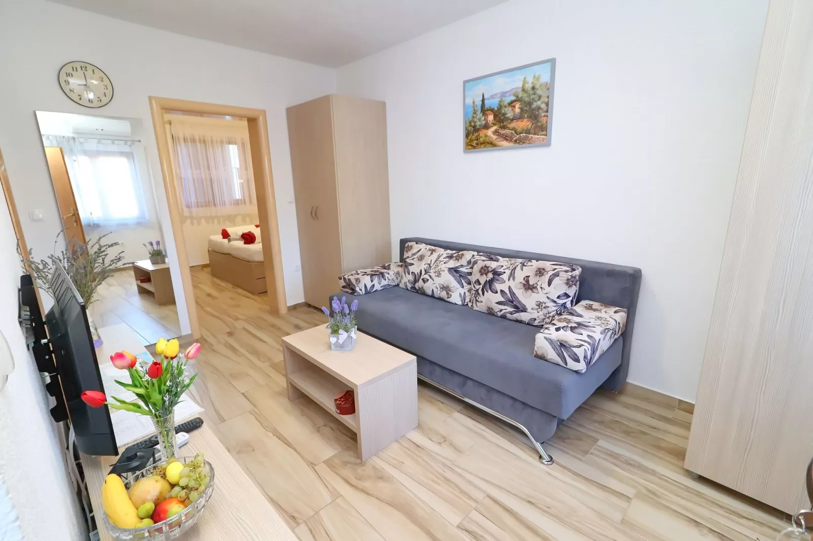Seaside Apartments Hrkać - Standard One Bedroom Apartment with Terrace and Sea View 2-Living room