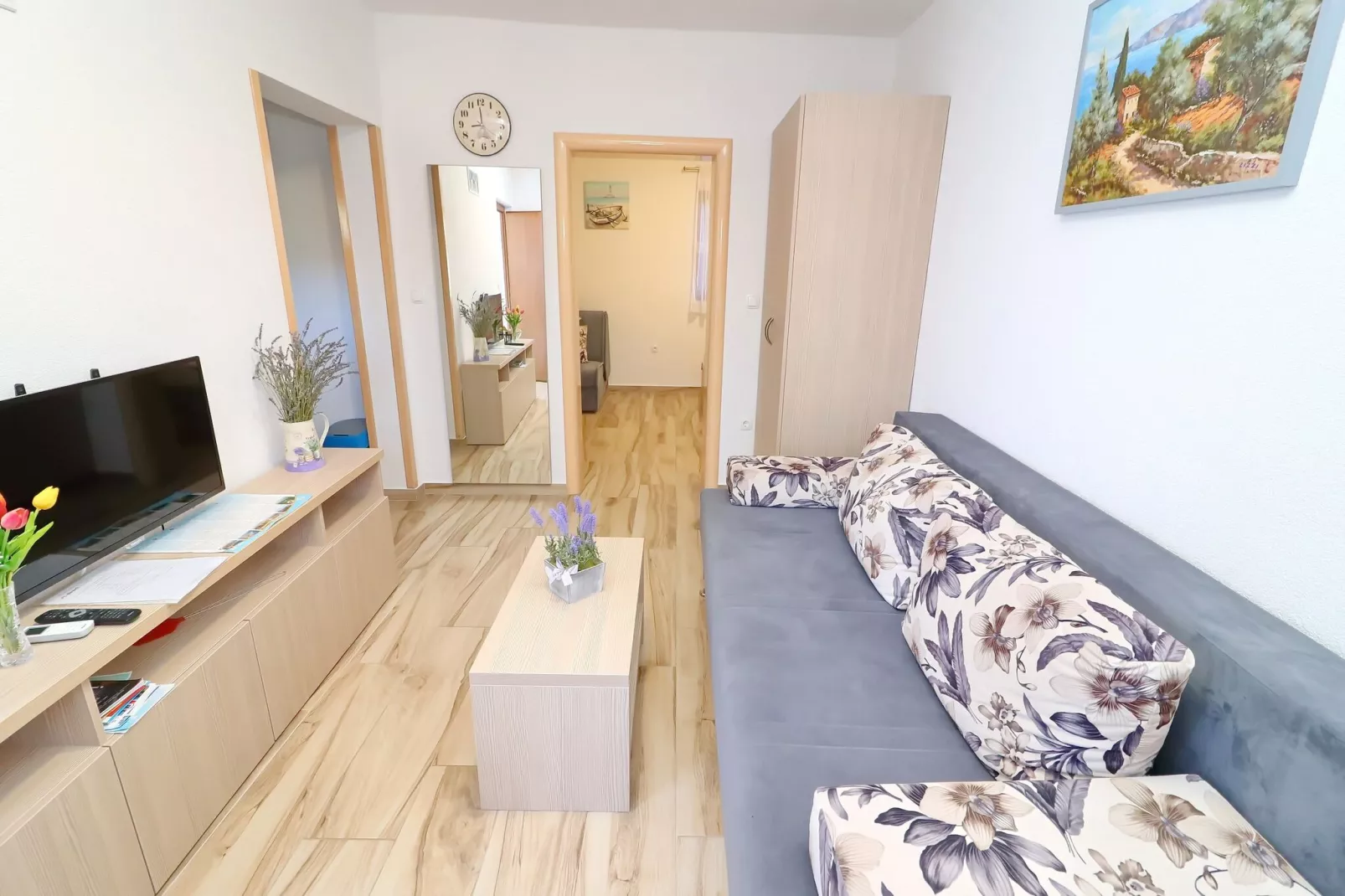 Seaside Apartments Hrkać - Standard One Bedroom Apartment with Terrace and Sea View 2-Living room