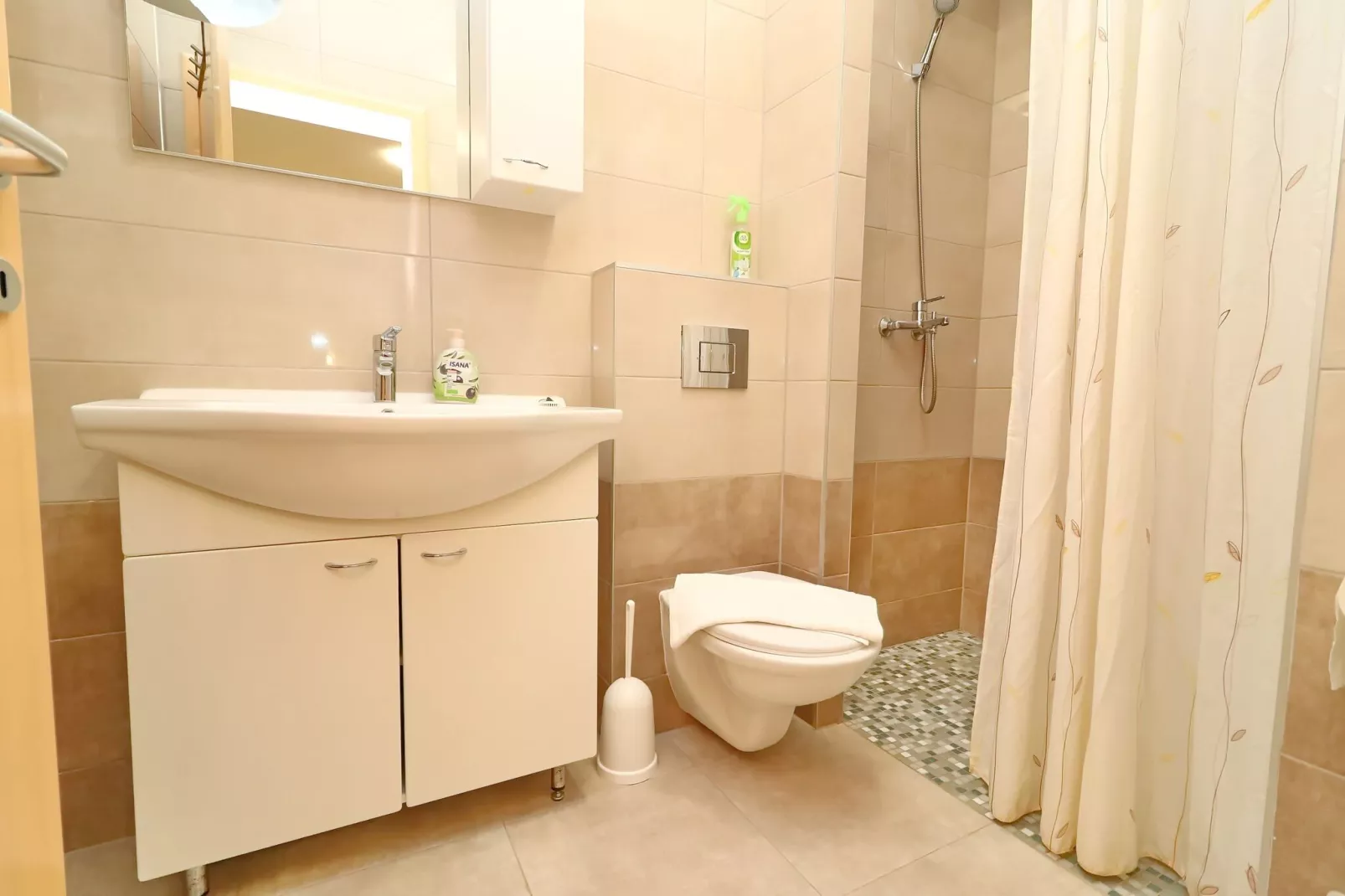 Seaside Apartments Hrkać - Standard One Bedroom Apartment with Terrace and Sea View 2-Bathroom