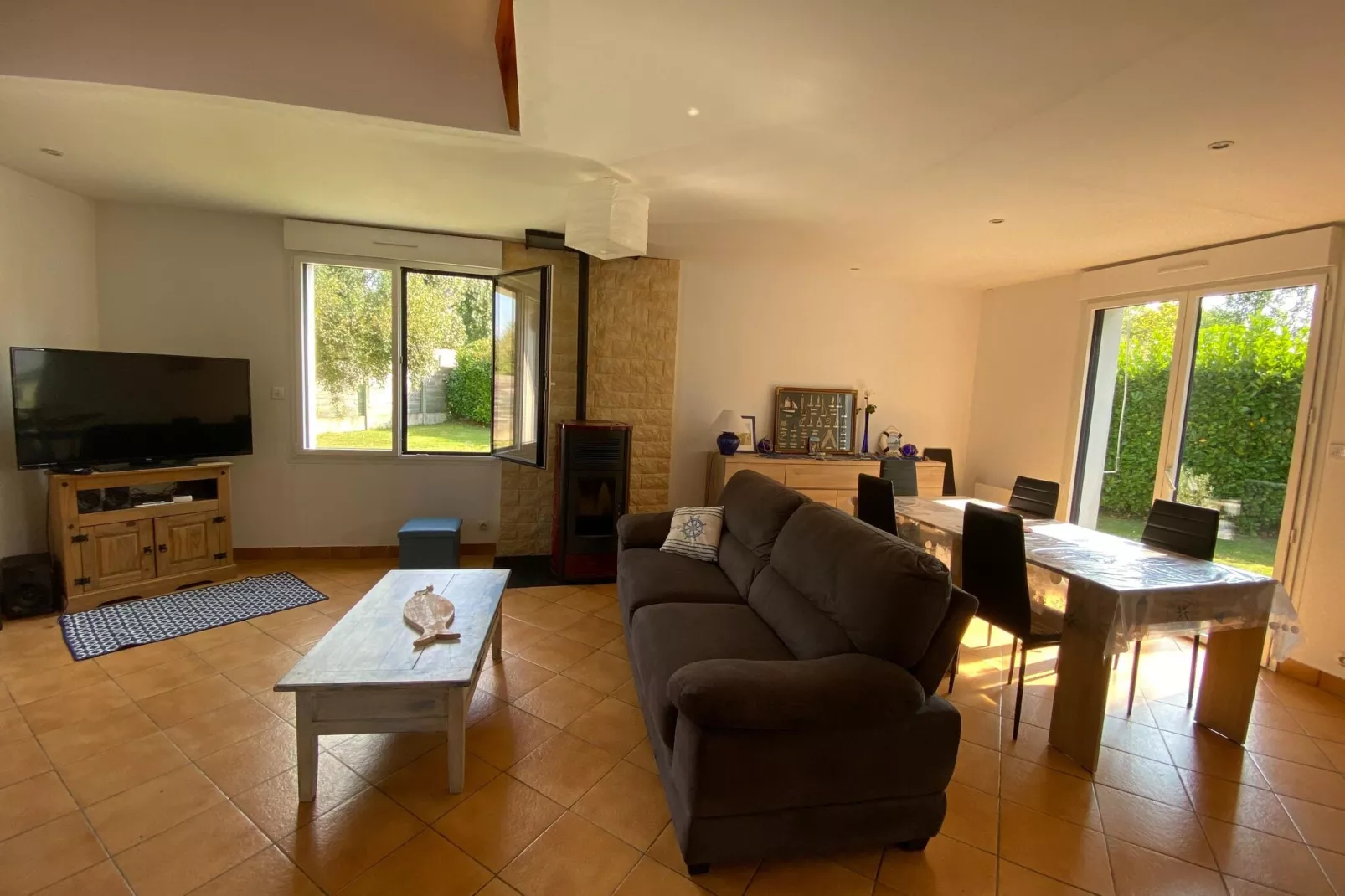 Holiday home Damgan-Kervoyal-Wohnzimmer