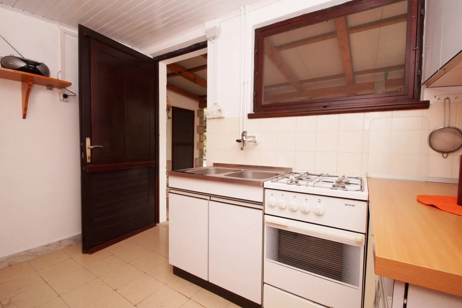 Vacation House Planika - Two Bedroom Holiday Home with Terrace and Sea View-Küche