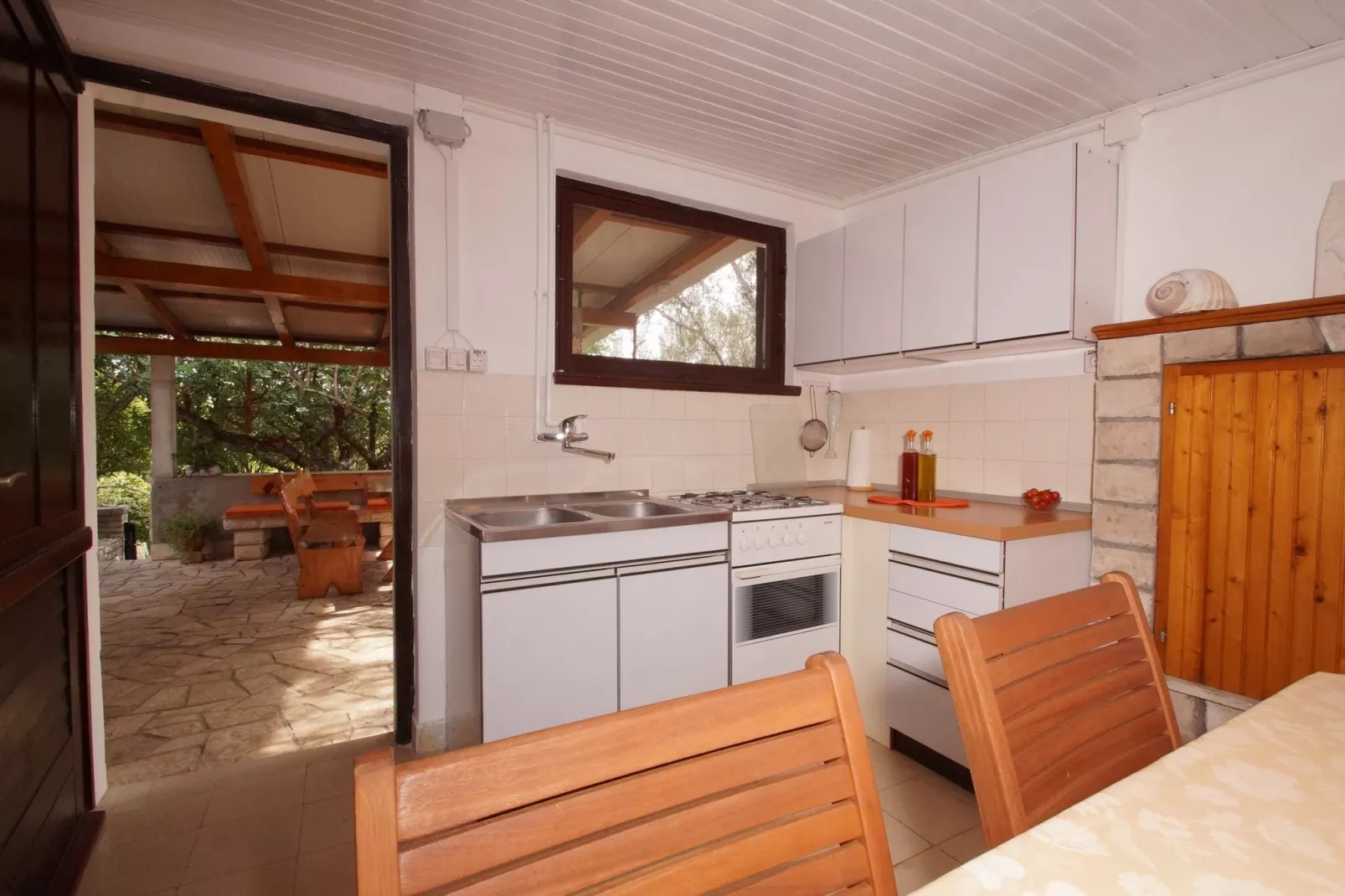 Vacation House Planika - Two Bedroom Holiday Home with Terrace and Sea View-Küche