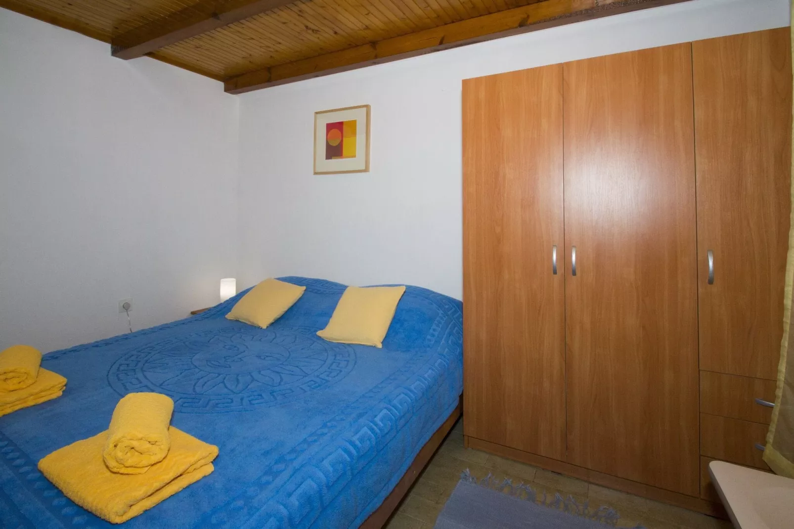 Vacation House Planika - Two Bedroom Holiday Home with Terrace and Sea View-Schlafzimmer