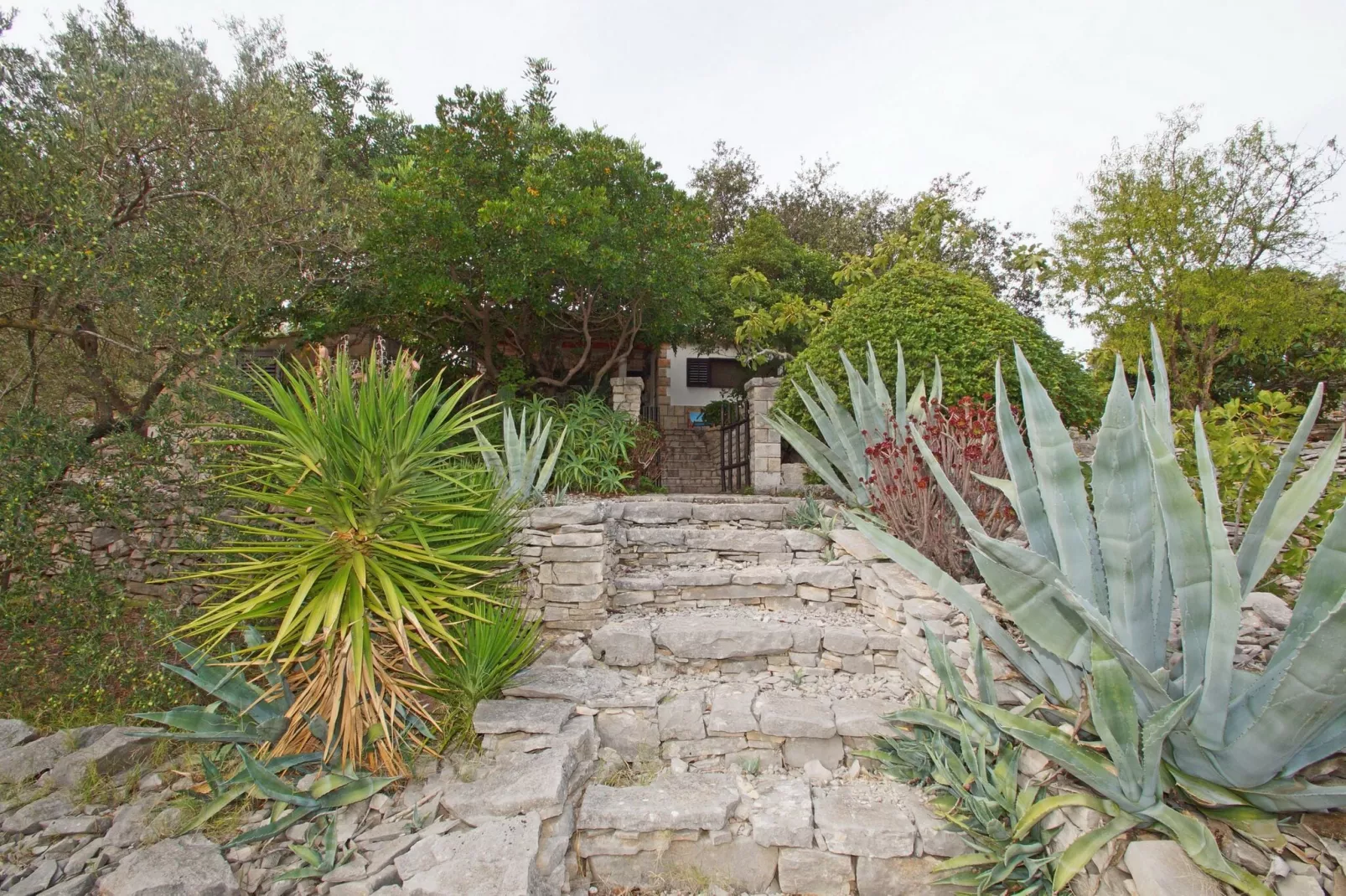 Vacation House Planika - Two Bedroom Holiday Home with Terrace and Sea View-Außenbereich