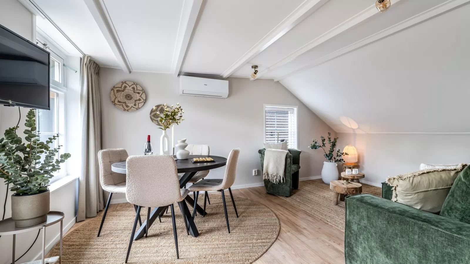 De Vale-Dining room