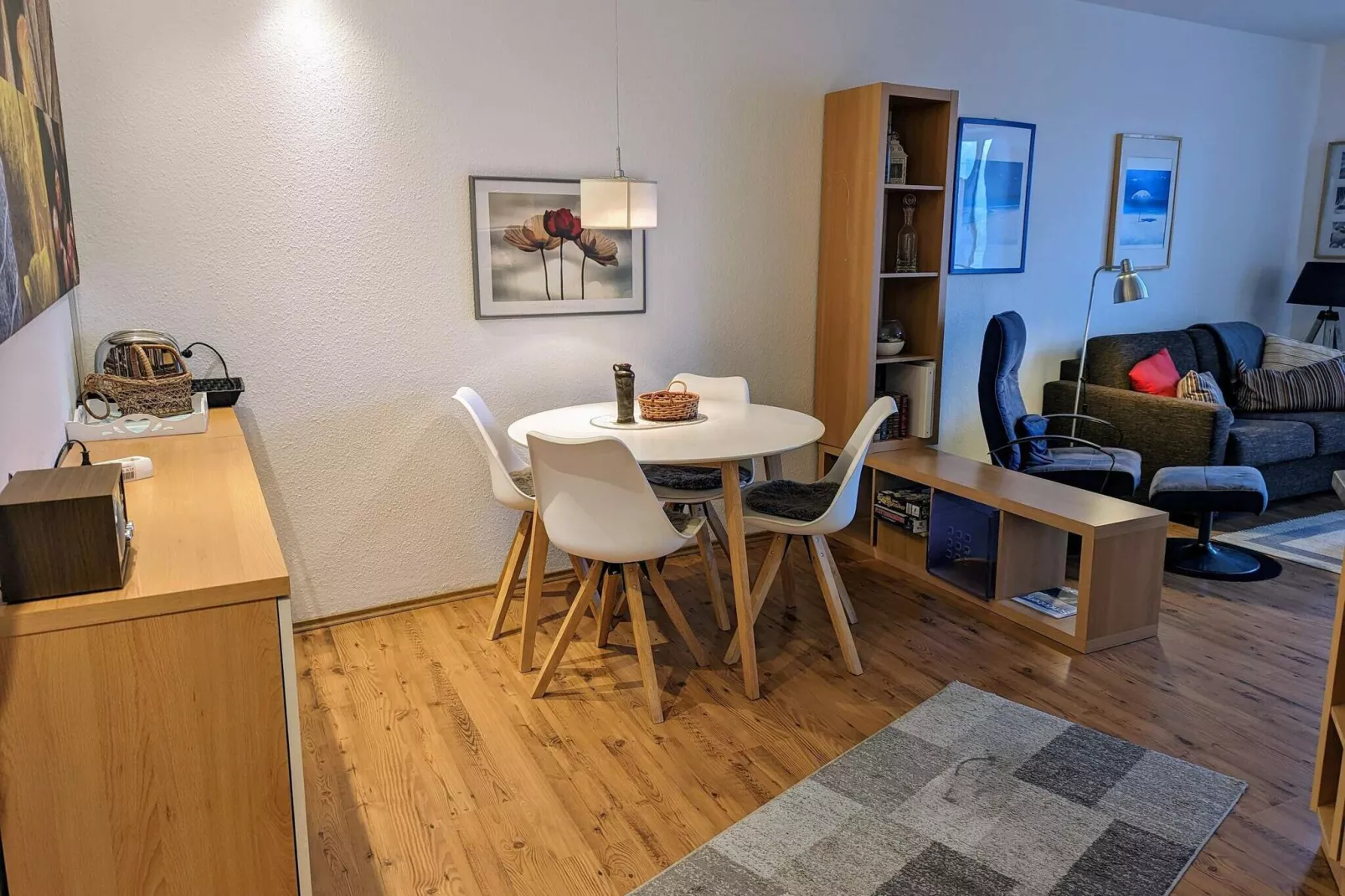 Comfortable holiday home in nature-Indoor
