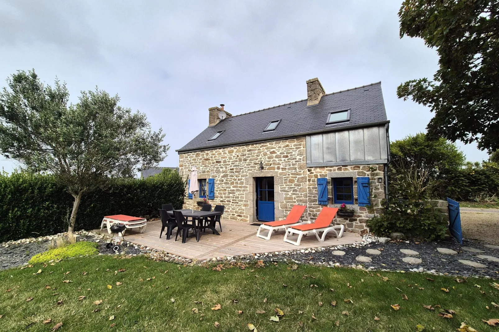 Maison de pêcheur Plougoulm-Exterior summer