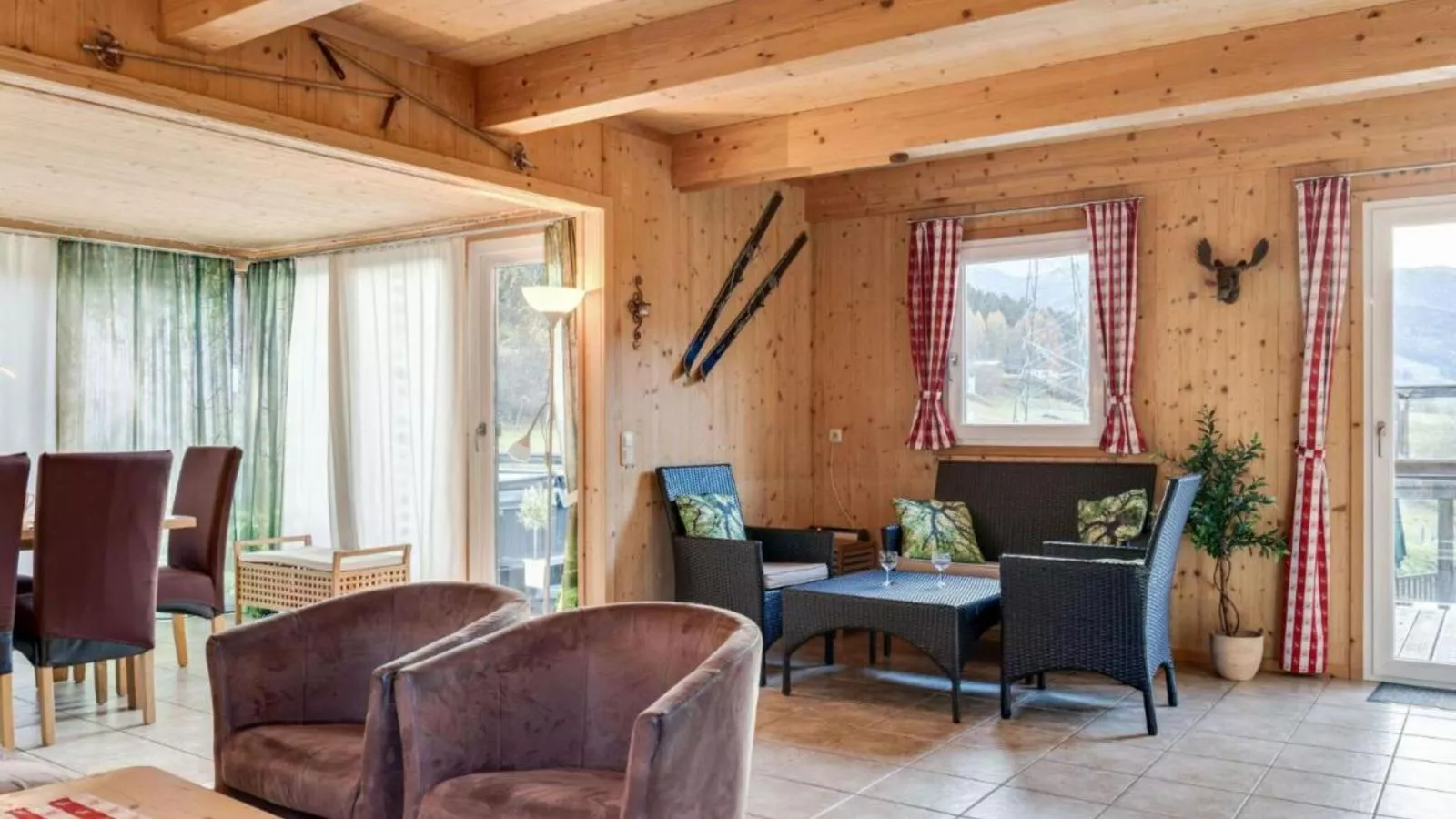Bojahouse-Living room