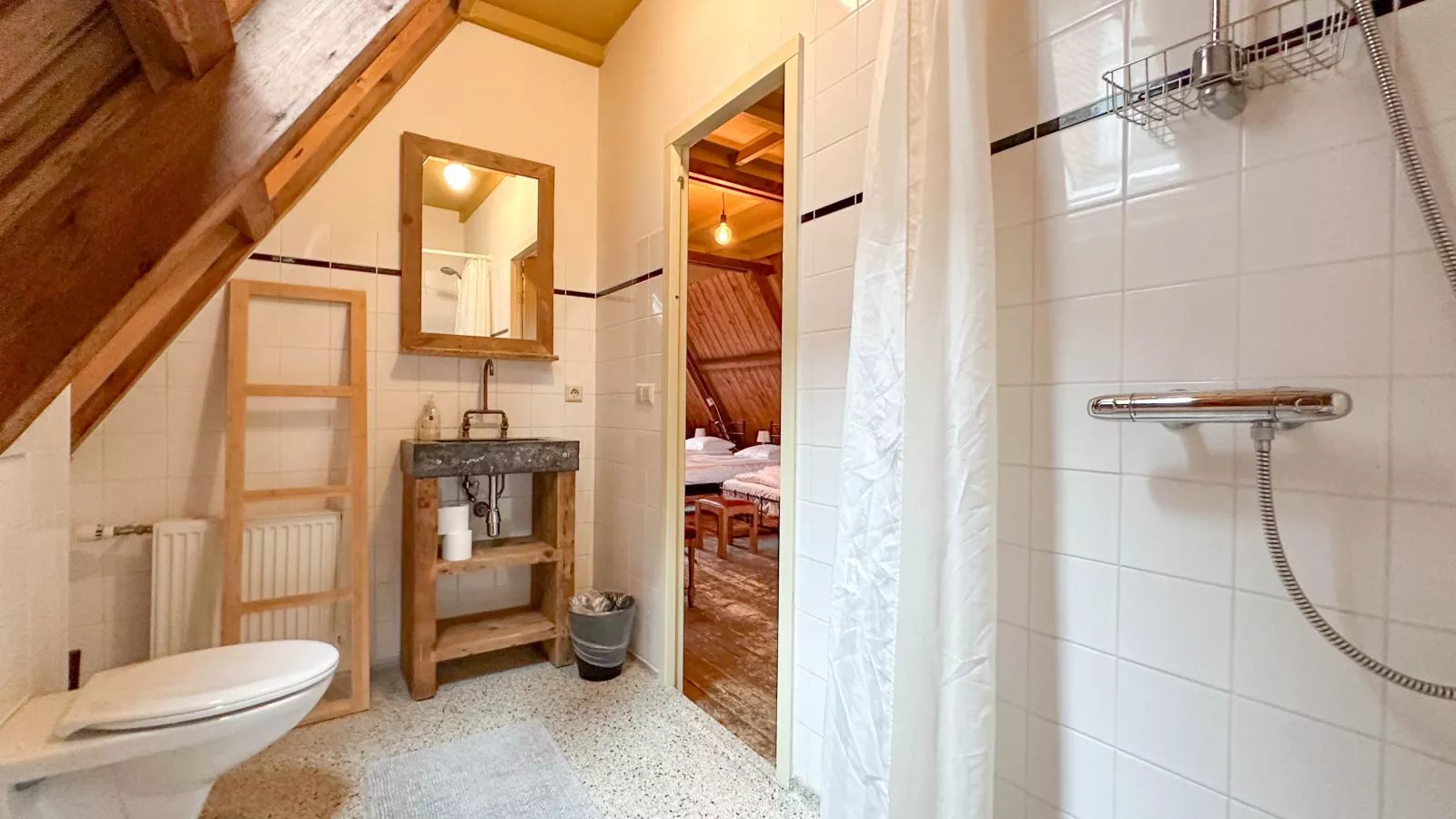 Klein Weeshuis-Bathroom