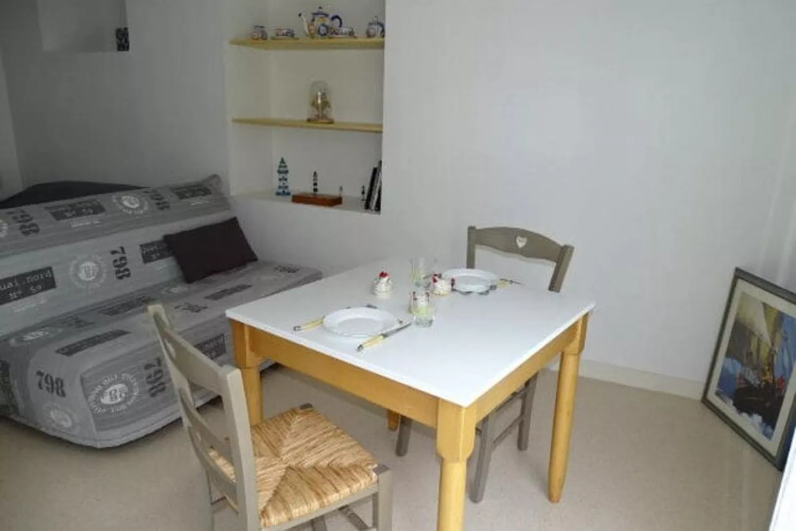 Studio apartment Audierne-Living room