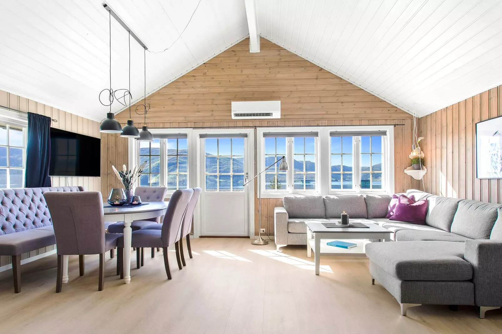 4 star holiday home in Naustbukta-Indoor