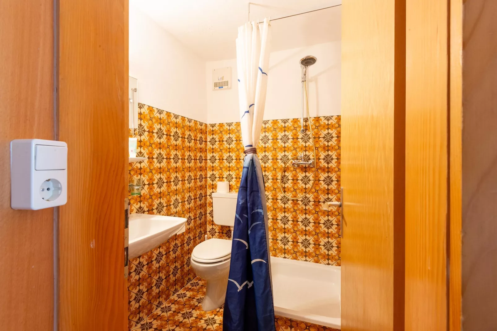 Apartment 4-Bathroom