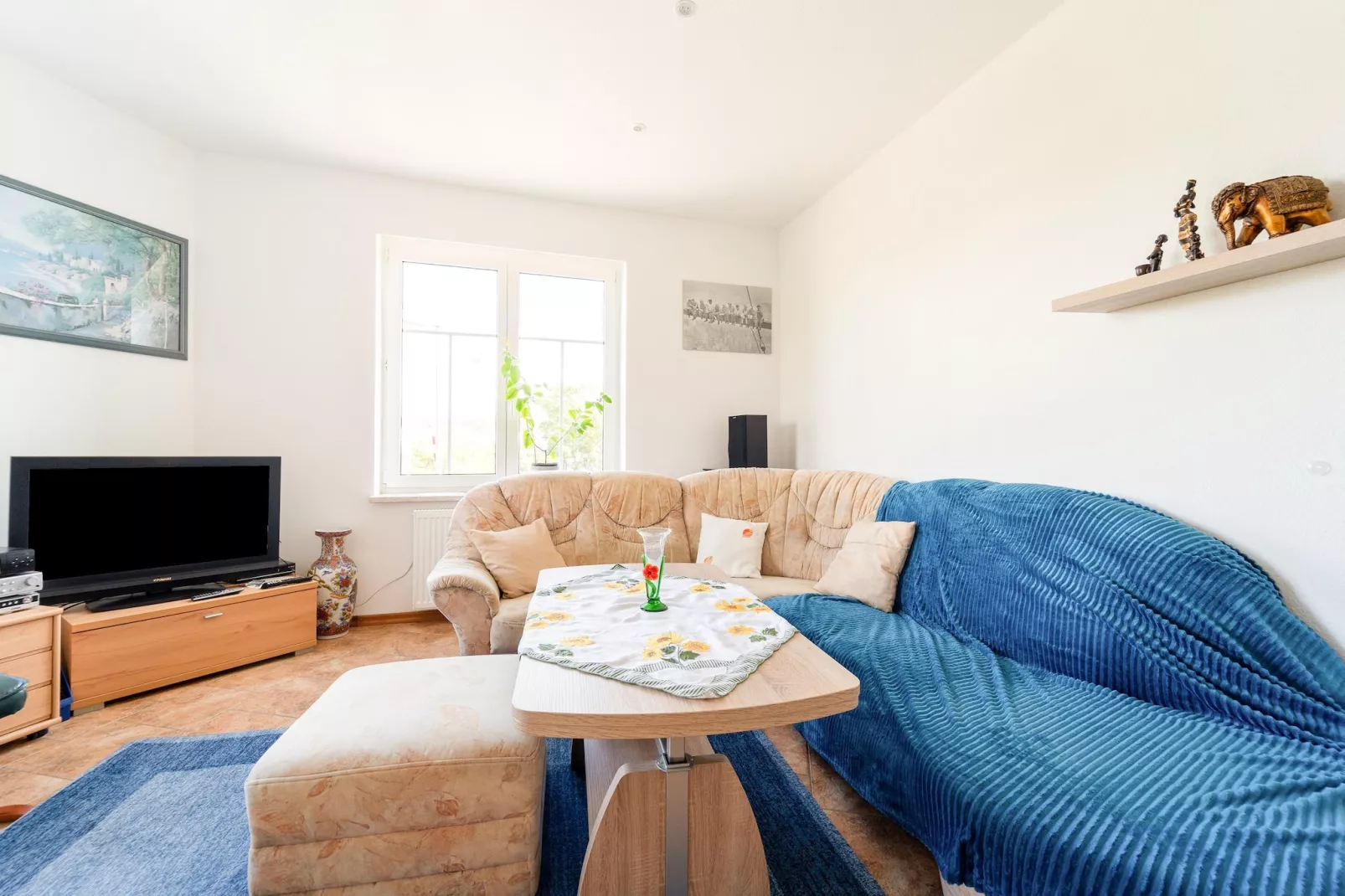 Ferienwohnung Petersberg-Living room