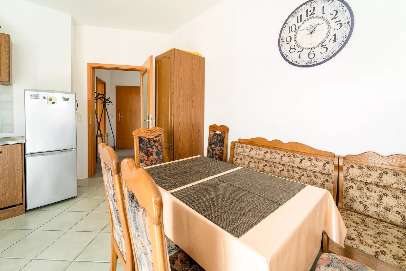 Ferienwohnung Petersberg-Dining room