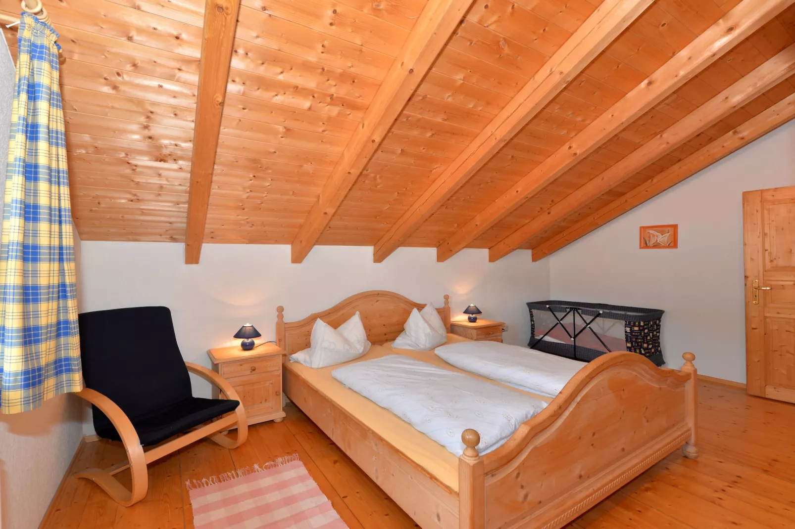 Schönes Holzhaus Arberblick-Schlafzimmer