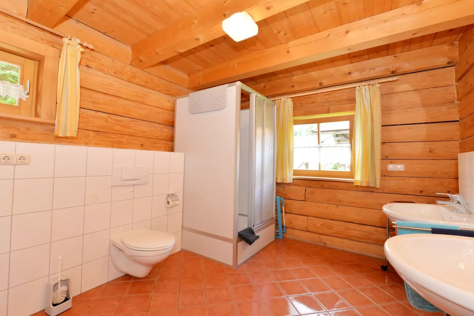 Schönes Holzhaus Arberblick-Badezimmer