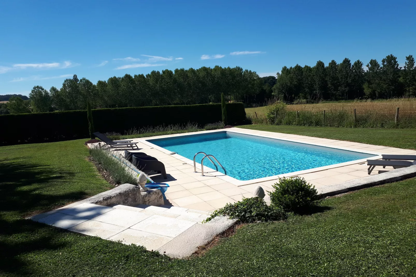 Maison de vacances Verteillac-Pool
